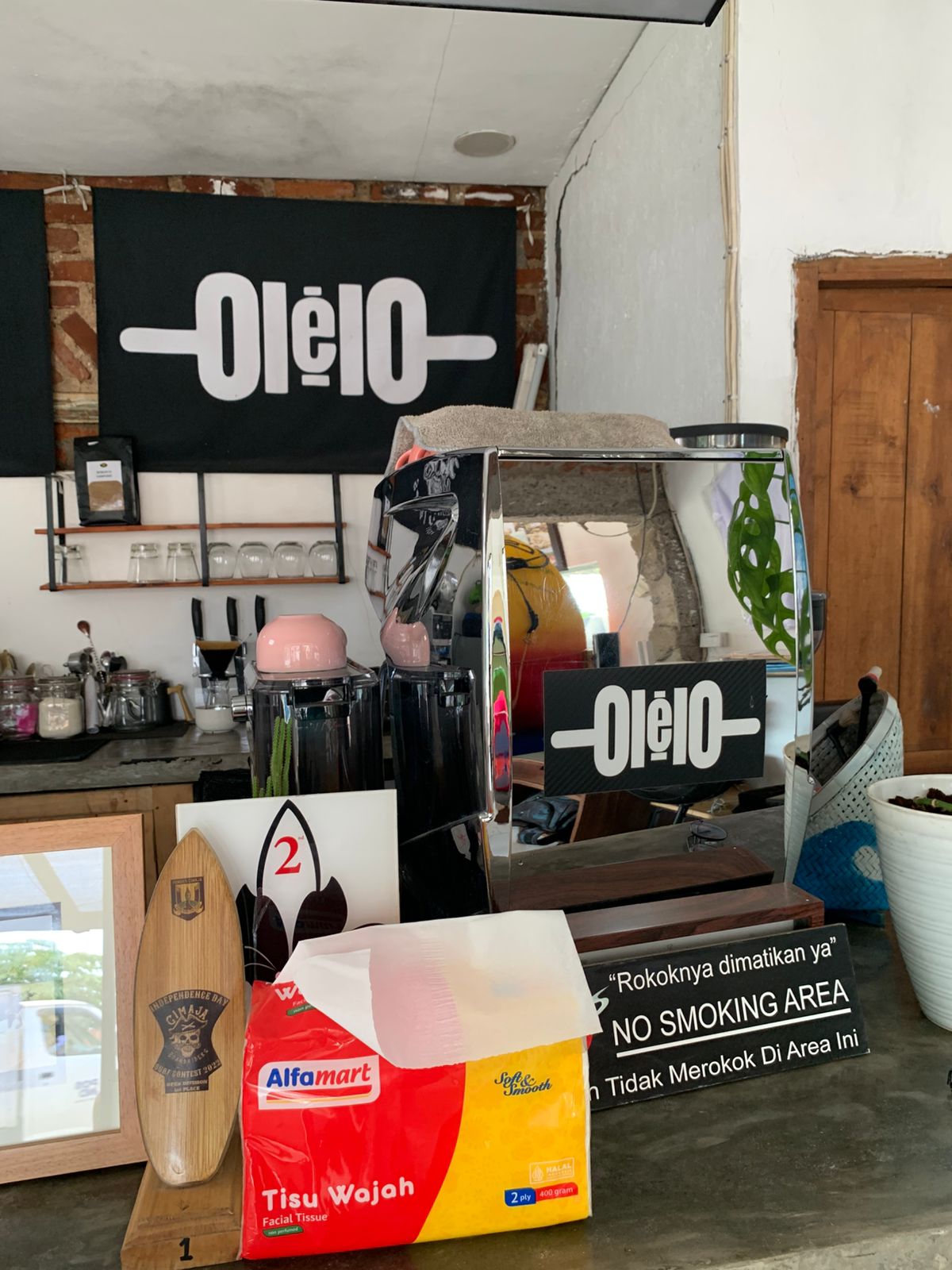 Cafe Olelo Coffee Cimaja